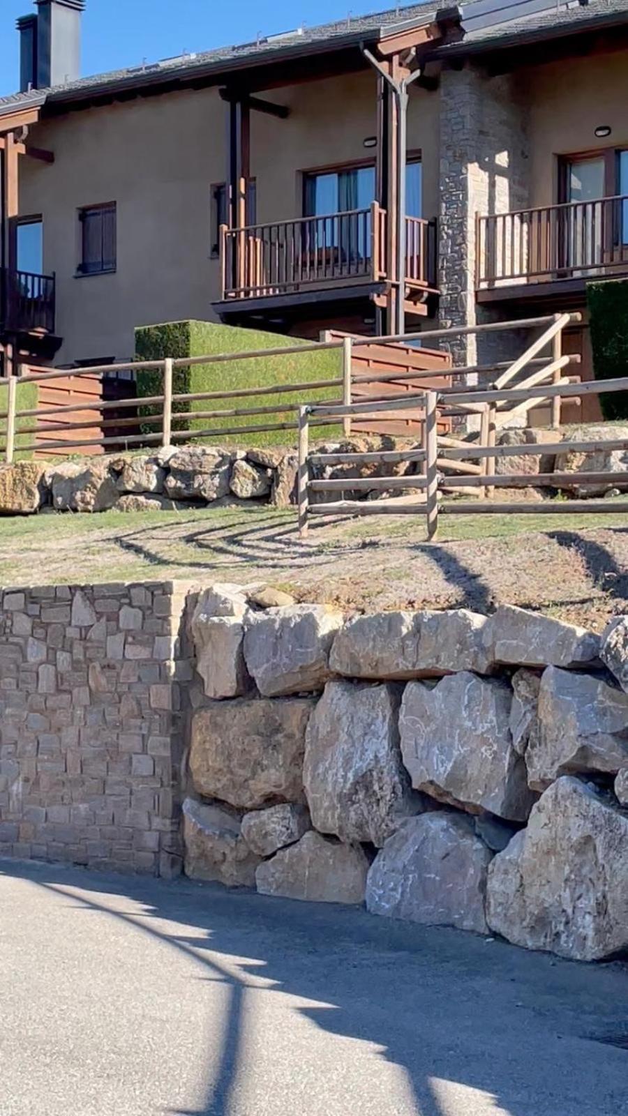 Renovado Con Jardin Privado, Parking ,wifi Y Piscina Apartment *