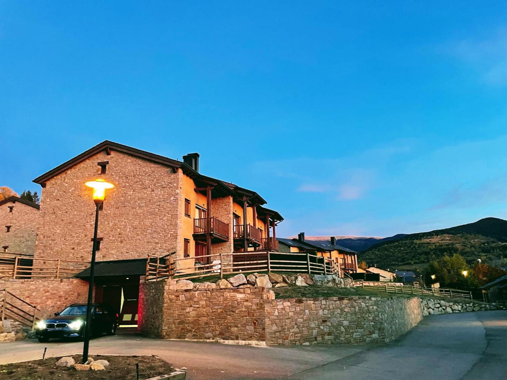 Apartment Renovado Con Jardin Privado, Parking ,wifi Y Piscina