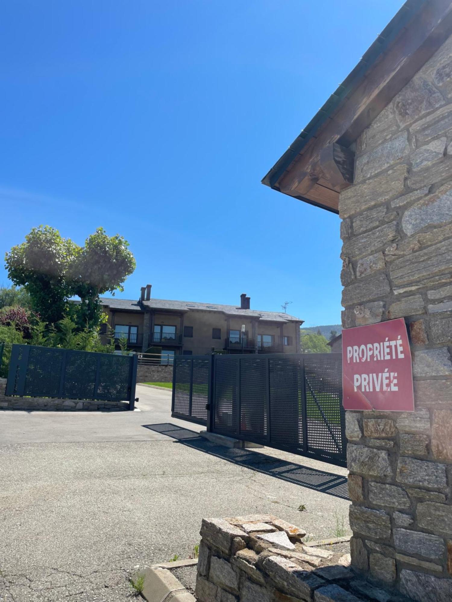 Renovado Con Jardin Privado, Parking ,wifi Y Piscina Appartement Osséja